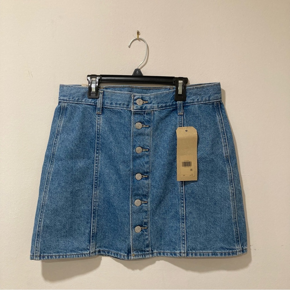 Levi’s denim button mini skirt - 30
